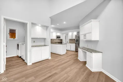 958 Tamarack Circle North Drive Indianapolis IN 46260