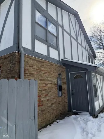 9861 Royce Drive Indianapolis IN 46235