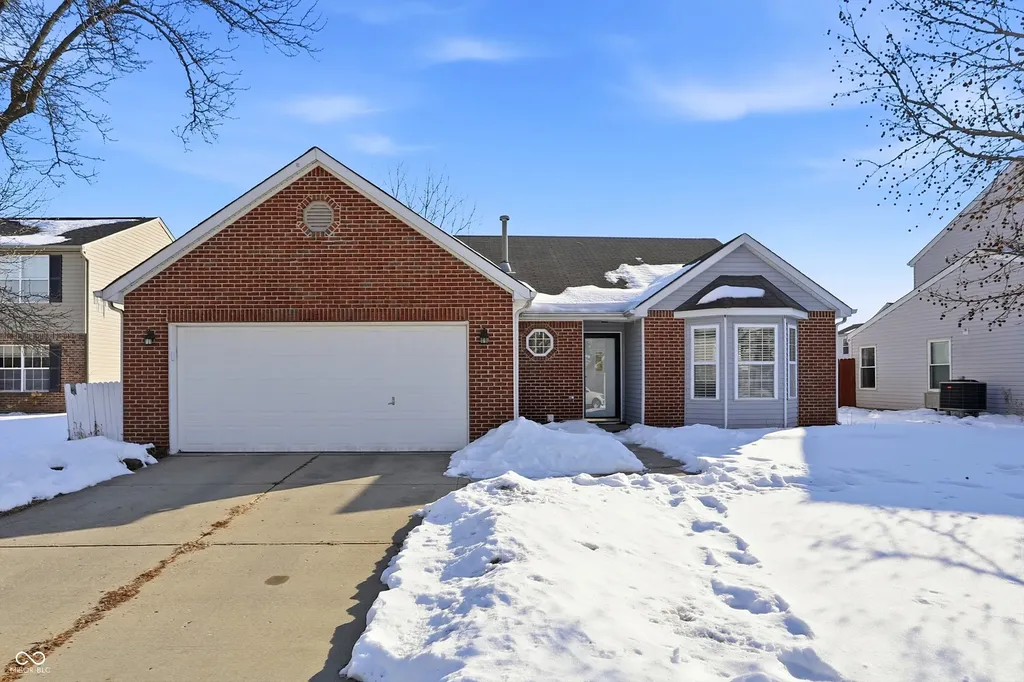 7039 Ira Court Indianapolis IN 46217