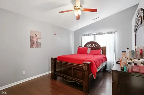 7039 Ira Court Indianapolis IN 46217