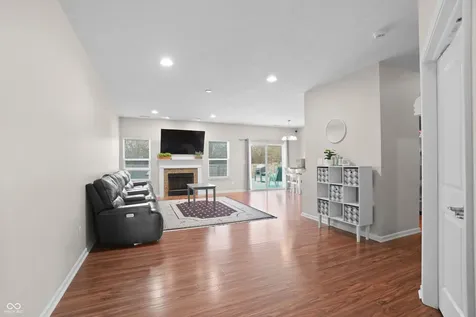 5844 Edelle Drive Indianapolis IN 46237