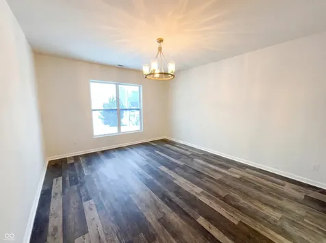 1302 Old Market Square Greenwood IN 46143