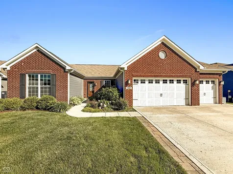 1302 Old Market Square Greenwood IN 46143