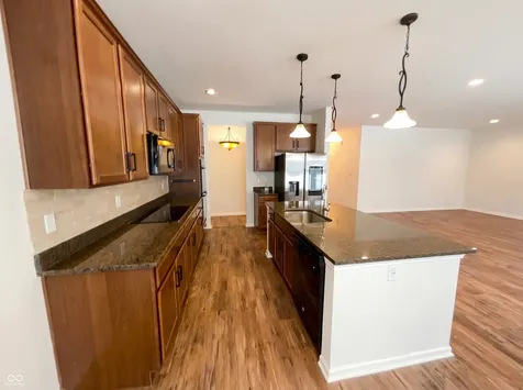 1302 Old Market Square Greenwood IN 46143