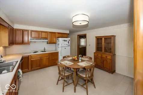 7838 W Us Highway 52 New Palestine IN 46163