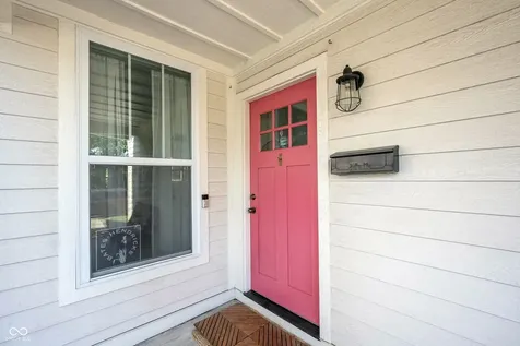 267 Iowa Street Indianapolis IN 46225