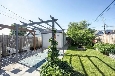 267 Iowa Street Indianapolis IN 46225