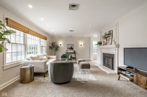 6930 Oak Lane Indianapolis IN 46220
