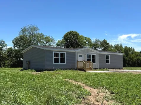 2083 S Friendship Drive Paragon IN 46166