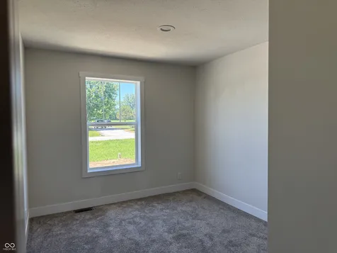 2083 S Friendship Drive Paragon IN 46166
