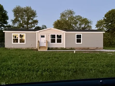 2083 S Friendship Drive Paragon IN 46166