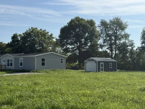 2083 S Friendship Drive Paragon IN 46166