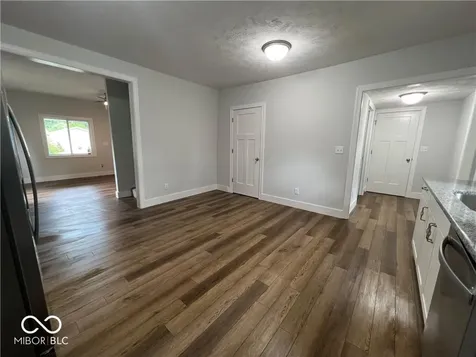307 E Wall Street Advance IN 46102