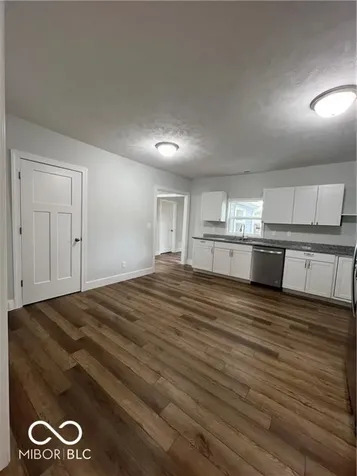 307 E Wall Street Advance IN 46102