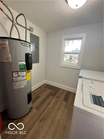 307 E Wall Street Advance IN 46102