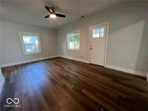 307 E Wall Street Advance IN 46102