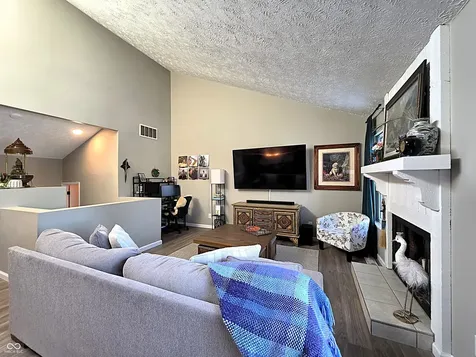 148 Sugarwood Lane Avon IN 46123