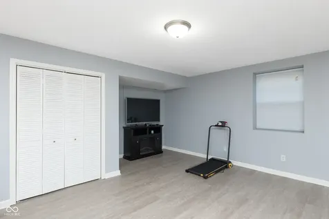1402 Topp Creek Drive Indianapolis IN 46214
