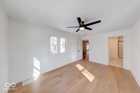 5014 N Kenwood Avenue Indianapolis IN 46208