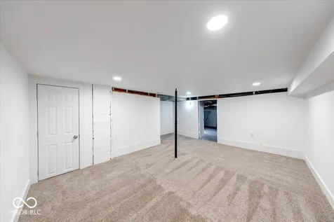 5014 N Kenwood Avenue Indianapolis IN 46208