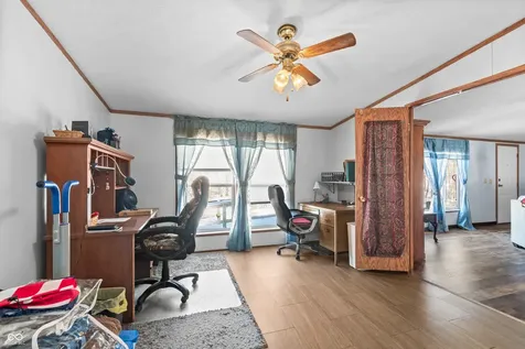 8813 W 750 N Commiskey IN 47227