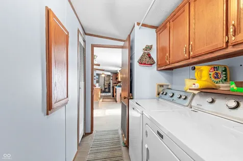8813 W 750 N Commiskey IN 47227