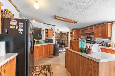8813 W 750 N Commiskey IN 47227