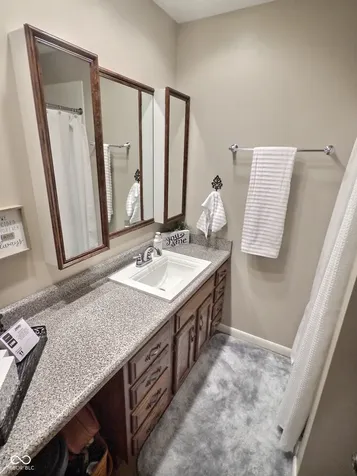 3642 Deerfield Place Columbus IN 47203