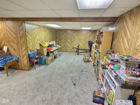 3642 Deerfield Place Columbus IN 47203