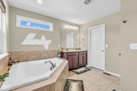 7211 Bellini Lane Indianapolis IN 46259
