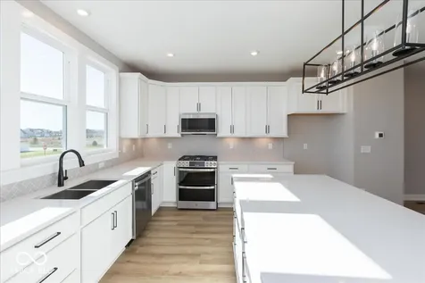 406 Elite Street Westfield IN 46074