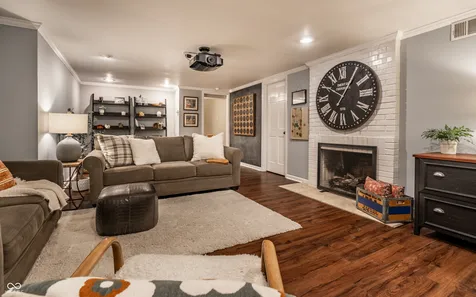 1505 E 80th Street Indianapolis IN 46240
