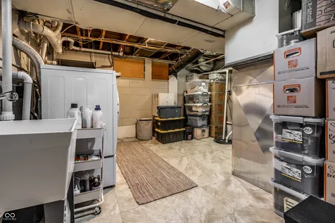 1505 E 80th Street Indianapolis IN 46240