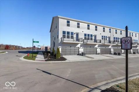 402 Elite Street Westfield IN 46074