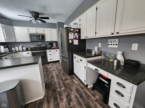7752 Pennyroyal Lane Indianapolis IN 46237