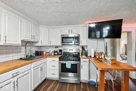 1105 Worcester Avenue Indianapolis IN 46203