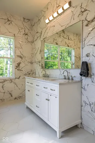372 Foxboro Drive Avon IN 46123