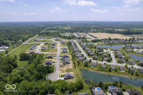 5010 Carmine Street Brownsburg IN 46112