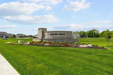 5010 Carmine Street Brownsburg IN 46112