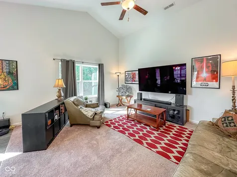 2127 Abbey Lane Columbus IN 47201