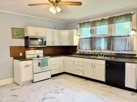 15011 E 1000 N Flat Rock IN 47234