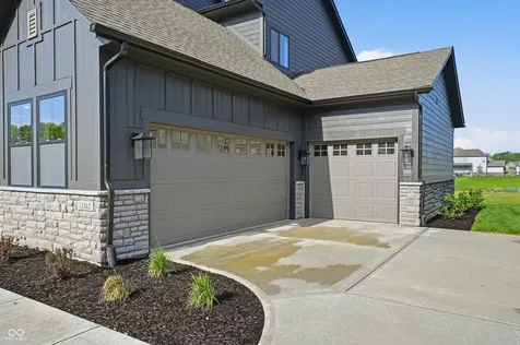 11362 Briargate Drive Fishers IN 46040