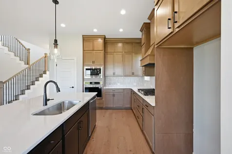 11362 Briargate Drive Fishers IN 46040