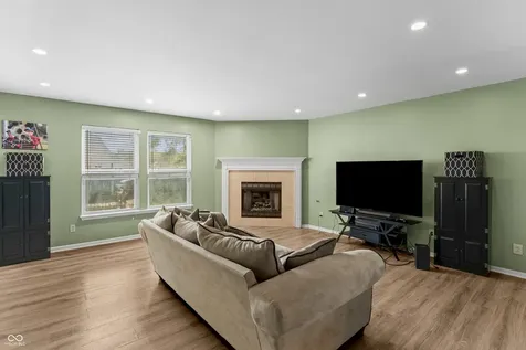 6911 Woodland Heights Drive Avon IN 46123