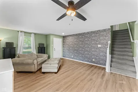 6911 Woodland Heights Drive Avon IN 46123