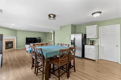 6911 Woodland Heights Drive Avon IN 46123