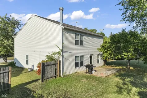 6911 Woodland Heights Drive Avon IN 46123