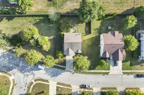 6911 Woodland Heights Drive Avon IN 46123