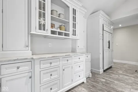 5255 S Us 421 Zionsville IN 46077