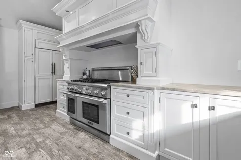 5255 S Us 421 Zionsville IN 46077